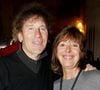 Depuis près d’un demi-siècle, Alain Souchon a ses habitudes dans le même appartement parisien.

Archives : Alain Souchon et sa femme Françoise au 6ème gala de l'Ifrad Paris BERTRAND RINDOFF PETROFF / BESTIMAGE