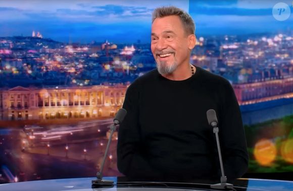 Florent Pagny, qui va beaucoup mieux, était l'invité de Gilles Bouleau aux 20 heures de TF1 le jeudi 16 novembre.
© Captute TV TF1 via Bestimage