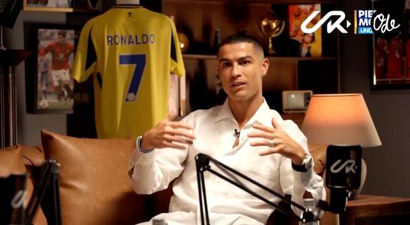 La superstar du football Cristiano Ronaldo a exprimé sa joie de devenir le premier footballeur milliardaire au monde sur la chaine de Piers Morgan Uncensored JLPPA / Bestimage