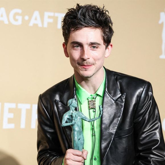 Timothée Chalamet au photocall des lauréats (pressroom) de la 31ème édition des SAG Awards (Screen Actors Guild Awards) au Shrine Auditorium de Los Angeles, Californie, Etats-Unis, le 23 février 2025. © RALL/Backgrid USA/Bestimage