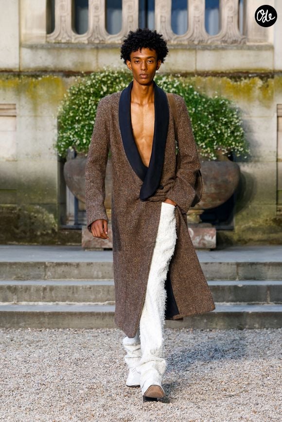 Défilé de mode Dior Homme Prêt à Porter Collection Homme Printemps/Été 2027 lors de la Fashion Week de Paris, France, le 24 juin 2026. © Bestimage