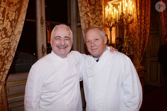 Guy Savoy chef du restaurant Guy Savoy à Paris et Georges Blanc chef du restaurant Georges Blanc à Vonnas - Soirée de la 4ème cérémonie de remise des Prix "LA LISTE 2019" au Quai d'Orsay à Paris, France, le 3 décembre 2019. © Rachid Bellak/Bestimage