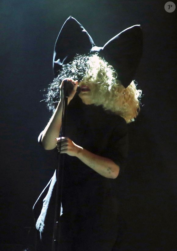 Sia à la soirée LGBT "Hearts Of Gold" à Los Angeles, le 21 septembre 2019.

Photo : Bestimage