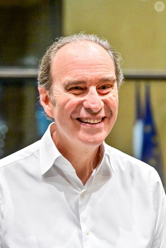 En investissant massivement dans ce projet aux côtés d'Audrey Bourolleau, l'homme d'affaires cherche à appliquer au secteur agricole les leviers de réussite qu'il a déjà déployés dans le numérique : la formation, l'accélération de start-up et la force du réseau. 

Xavier Niel, fondateur d'Iliad et de Free, actionnaire du groupe de production audiovisuelle Mediawan, lors d'une audition devant la Commission d'enquête sur la neutralité, le fonctionnement et le financement de l'audiovisuel public à l'Assemblée nationale à Paris, France, le 2 avril 2026. © Christian Liewig/Bestimage