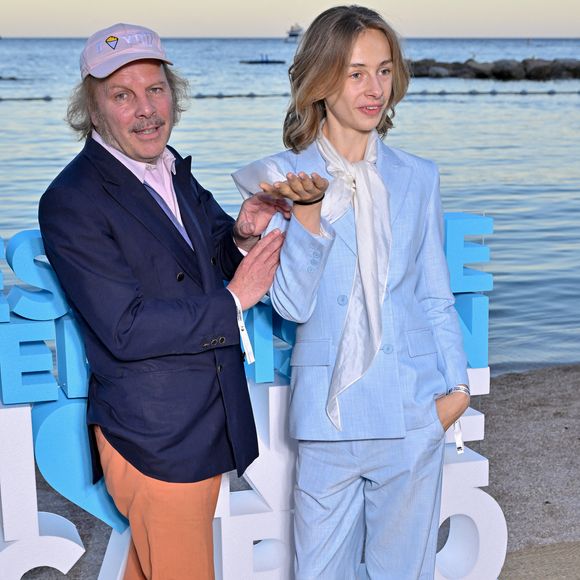 Philippe Katerine et Billy Blanchard lors d'une soirée d'après-festival au Neptune, dans le cadre du 65e Festival de télévision de Monte-Carlo, le 13 juin 2026 à Monte-Carlo, Monaco. Photo de Julien Reynaud/APS-Medias/ABACAPRESS.COM