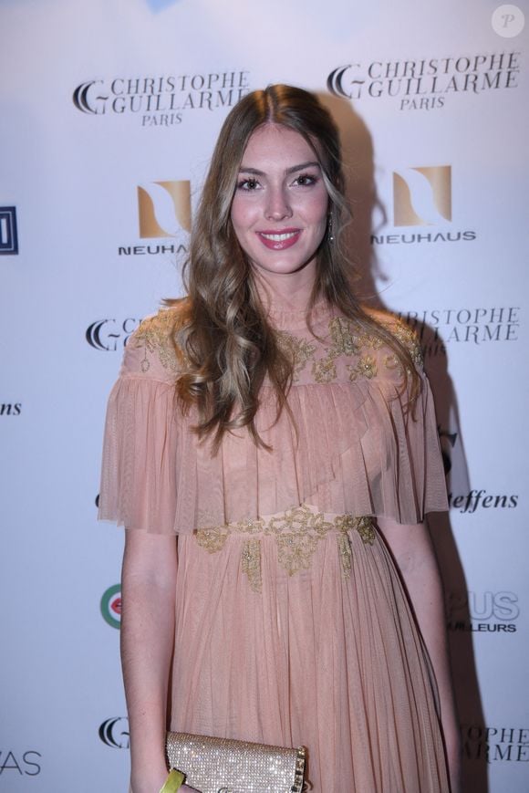 “Sublime”, “incroyable” ou encore “magnifique”, les qualificatifs des abonnés de Agathe Cauet sont tous unanimes

Agathe Cauet, première dauphine Miss France 2023 au défilé Christophe Guillarmé prêt-à-porter automne-hiver 2023/2024 lors de la Fashion Week de Paris (PFW) au Balajo à Paris le 1er mars 2023. © Rachid Bellak / Bestimage