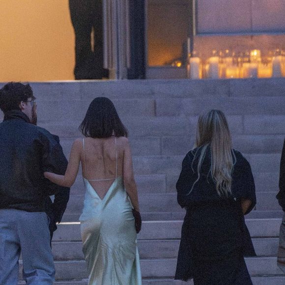 Victoria Beckham a été soutenue par sa famille

David Beckham arrive avec ses enfants, Romeo Beckham, Cruz Beckham et sa petite amie Jackie Apostel et Harper Seven Beckham pour assister au défilé de Victoria Beckham à Paris le 6 mars. GOFF  / BESTIMAGE