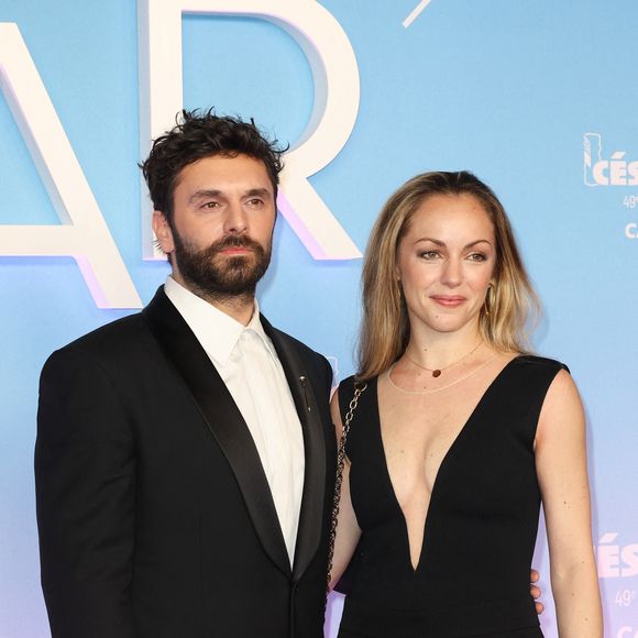 Qui est la mère de deux enfants de l'acteur Pio Marmaï ? Artiste, tout comme son compagnon, c’est dans un domaine bien différent que Charlotte Ranson évolue depuis son enfance.

Pio Marmaï et sa compagne Charlotte Ranson - Photocall de la cérémonie des César à l'Olympia à Paris © Dominique Jacovides / Olivier Borde / Bestimage