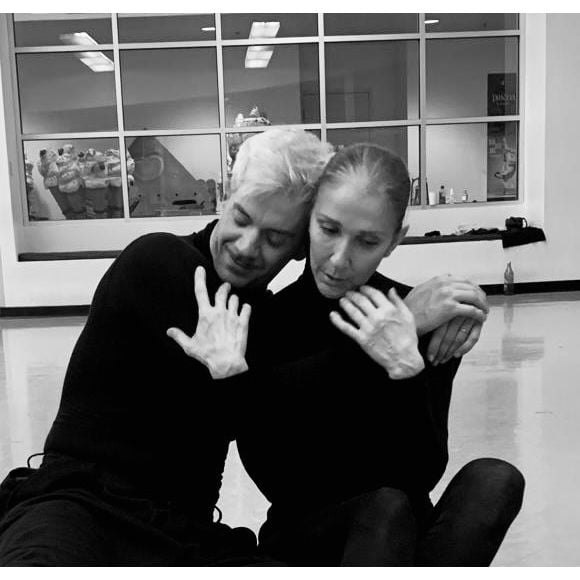 Céline Dion a fait son grand retour sur scène après plusieurs années d’absence.

Alexander Hill, chorégraphe, a eu l'occasion de passer du temps en compagnie de Céline Dion. Capture d'écran Instagram