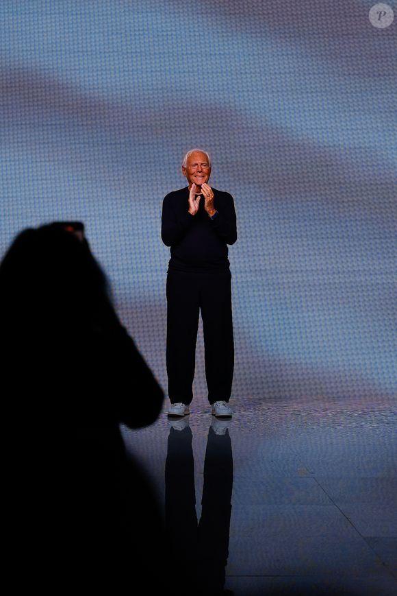 Le styliste Giorgio Armani - Défilé de mode printemps-été 2024 "Giorgio Armani" lors de la fashion week de Milan. Le 24 septembre 2023 © Agence / Bestimage