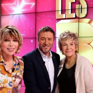 Isabelle Morizet (Karen Cheryl),  Bernard Montiel et Veronique Jannot - Enregistrement de l'émission "Les Grands du Rire", présentée par B.Montiel et K.Cheryl (I.Morizet), et diffusée le 14 septembre sur C8. Le 18 décembre 2023
© Cédric Perrin / Bestimage