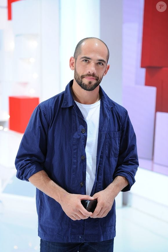 Exclusif - Moïse Santamaria - Enregistrement de l'émission ' Vivement Dimanche ' au studio Gabriel à Paris le 30 septembre 2019 . Diffusion le 13/10/2019 sur France 2 . © Guillaume Gaffiot/Bestimage