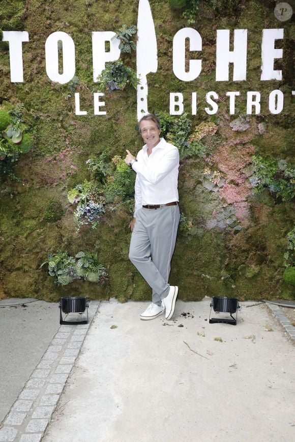 Exclusif - Stéphane Rotenberg - Ouverture du premier restaurant "Top Chef" Le Bistrot à Suresnes le 7 juillet 2022. Le groupe M6 et S. Rotenberg, en collaboration avec Les Bistrots Pas Parisiens ont ouvert ce Bistrot Top Chef à Suresnes, d’une capacité de 100 places.
© Marc Ausset-Lacroix/Bestimage