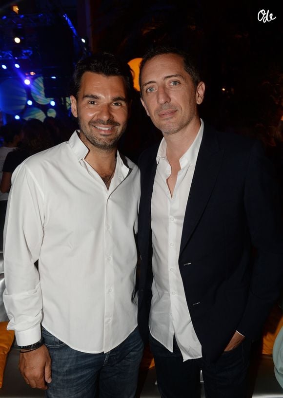 Exclusif - Antoine Chevanne (propriétaire du Byblos) et Gad Elmaleh - People à la soirée "Summer Party" au club Le Byblos à Saint-Tropez. Le 16 juillet 2015