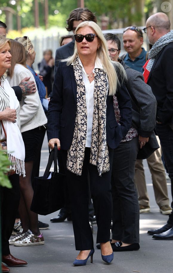 La fille de Daniel Bilalian, Marguerite Bilalian, assiste à la cérémonie funéraire de Daniel Bilalian à l'église Saint-Pierre de Neuilly-sur-Seine, près de Paris, France, le 22 mai 2025. Le journaliste, présentateur de journaux télévisés et animateur de télévision français Daniel Bilalian est décédé le 14 mai 2025 à l'âge de 78 ans. Photo par Raphael Lafargue/ABACAPRESS.COM