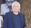 Le soleil était au rendez-vous pour une inauguration très importante aux yeux de Michel Sardou et de ses proches. 

Michel Sardou - Michel Sardou rend hommage à son père en famille lors du premier trophée de pétanque "Fernand Sardou" à Bormes-les-Mimosas le 29 mai 2026. Le célèbre chanteur est venu en famille avec sa femme, son fils Romain avec son fils de deux ans et demi et de sa compagne enceinte de son deuxième enfant.

© Franz Chavaroche/Bestimage