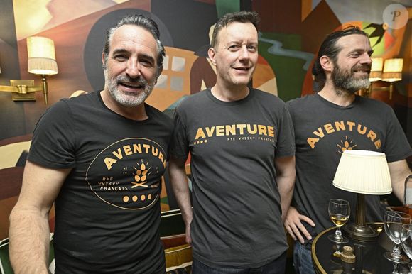 Jean Dujardin a découvert cette boisson sur un tournage

Jean Dujardin, Olvier Carsoule, Antoine Gravouil - J.Dujardin à la soirée de dégustation du whisky de seigle français "Aventure" (Bordeaux Distilling Co), dont il est partenaire, à Bruxelles, le 13 mars 2026. © Photonews / Bestimage