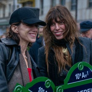 Charlotte Gainsbourg, Lou Doillon assistent à l'inauguration de la passerelle " Jane Birkin " à Paris, France. Photo par Denis Prezat/ABACAPRESS.COM