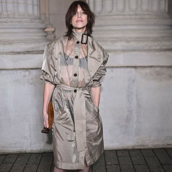 Charlotte Gainsbourg lors du photocall du Défilé de mode Saint Laurent Collection Homme Printemps-Été 2026 dans le cadre de la Fashion Week de Paris, France, le 27 janvier 2026.
 
© Olivier Borde / Bestimage
