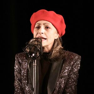 Une résilience qui force le respect...

Exclusif - Lio lors de l'enregistrement de l'émission "Jacky aux platines", diffusée le 10 juillet sur la nouvelle chaîne de la TNT 20 Minutes TV. © Cédric Perrin / Bestimage