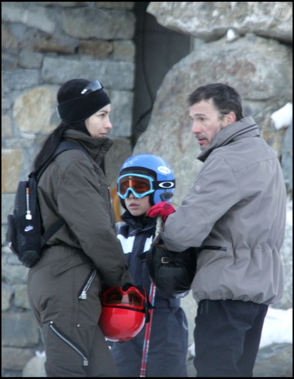 Florent Pagny et sa femme à Courchevel.

©BestImage