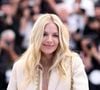 Elle évoque un bébé qui fait son bonheur, sans donner de détails sur sa naissance.

Sienna Miller - Photocall du film "Horizon : An American Saga" lors du 77ème Festival International du Film de Cannes le 19 mai 2024.

© Jacovides / Moreau / Bestimage