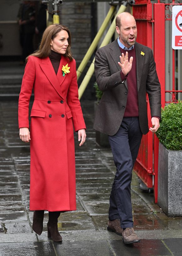 Le prince William, prince de Galles, et Catherine (Kate) Middleton, princesse de Galles, visitent le marché de Pontypridd, le 26 février 2025. 
Zuma Press/Bestimage