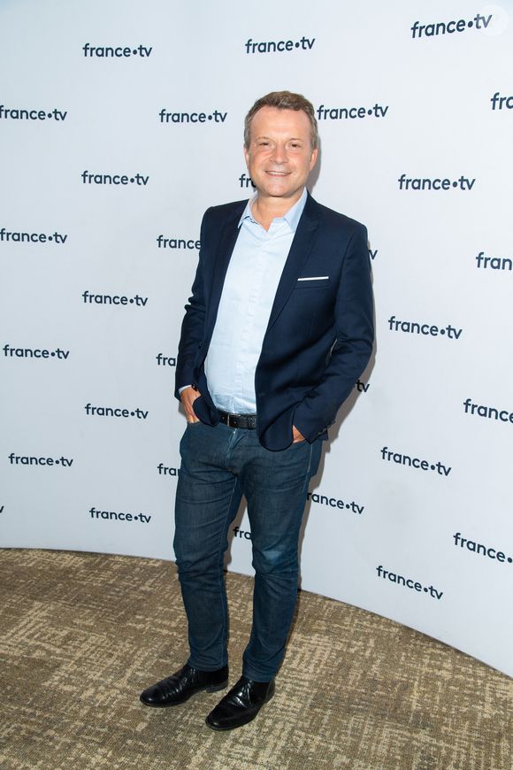 Axel de Tarlé lors du photocall dans le cadre de la conférence de presse de France Télévisions au Pavillon Gabriel à Paris, France, le 24 août 2021. © Pierre Perusseau/Bestimage