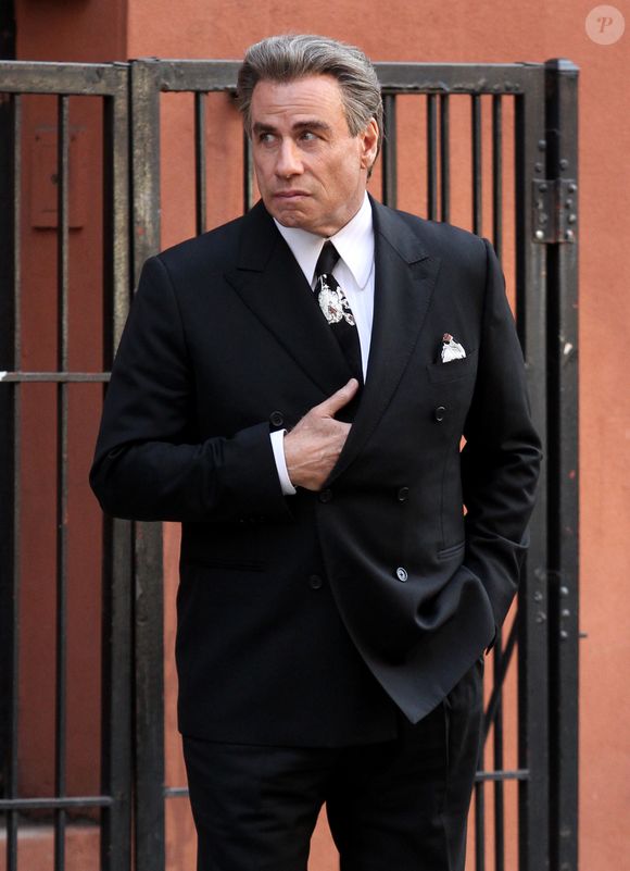 John Travolta sur le tournage de "The Life and Death of John Gotti" à New York, le 22 février 2017.
© CPA/Bestimage