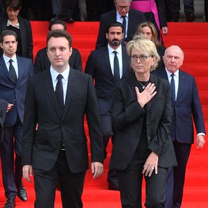 Claude Chirac entourée de son fils Martin Rey-Chirac lors de la cérémonie funéraire de l'ancien président français Jacques Chirac qui s'est tenue à l'église Saint-Sulpice à Paris, en France, le 30 septembre 2019. Photo Christian Liewig/Abaca