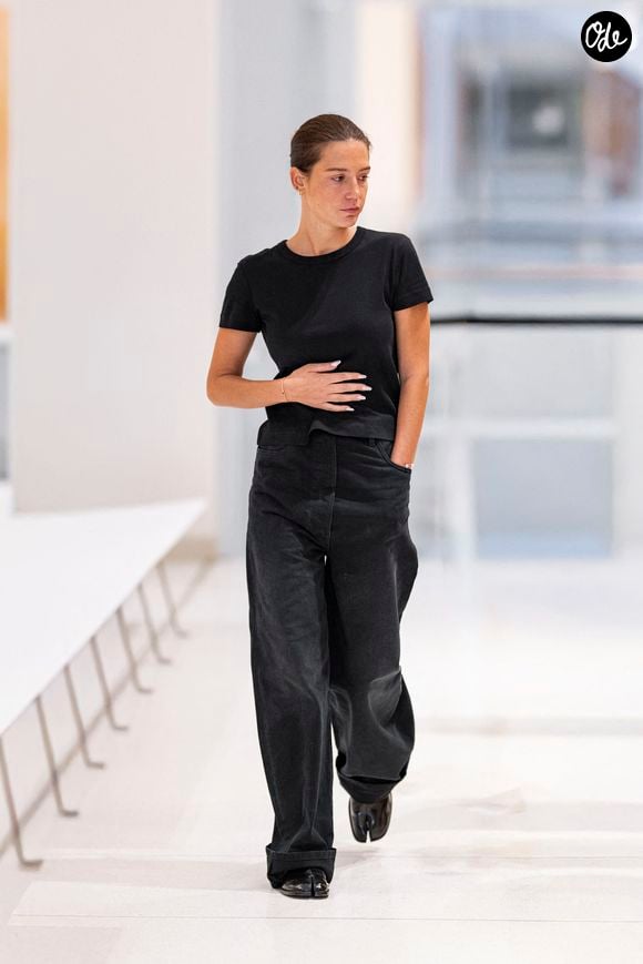 Adèle Exarchopoulos - Sortie du procès du rappeur Doums accusé de violences conjugales par Adèle Exarchopoulos au palais de justice de Paris, France, le 29 juin 2026. © Pierre Perusseau/Bestimage