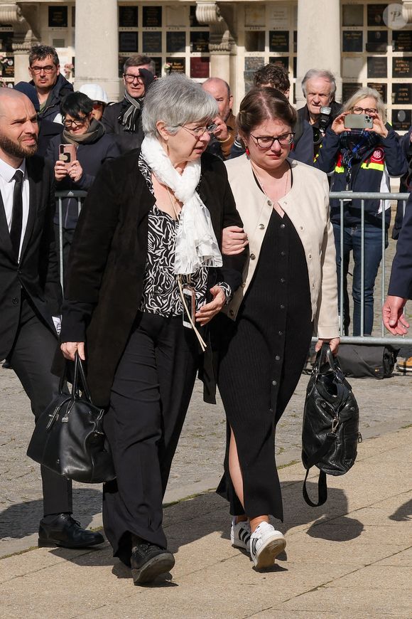 Guest aux arrivées des obsèques d'Emilie Dequenne au cimetière Père Lachaise à Paris, France, le 26 mars 2025. © Cyril Moreau/Bestimage