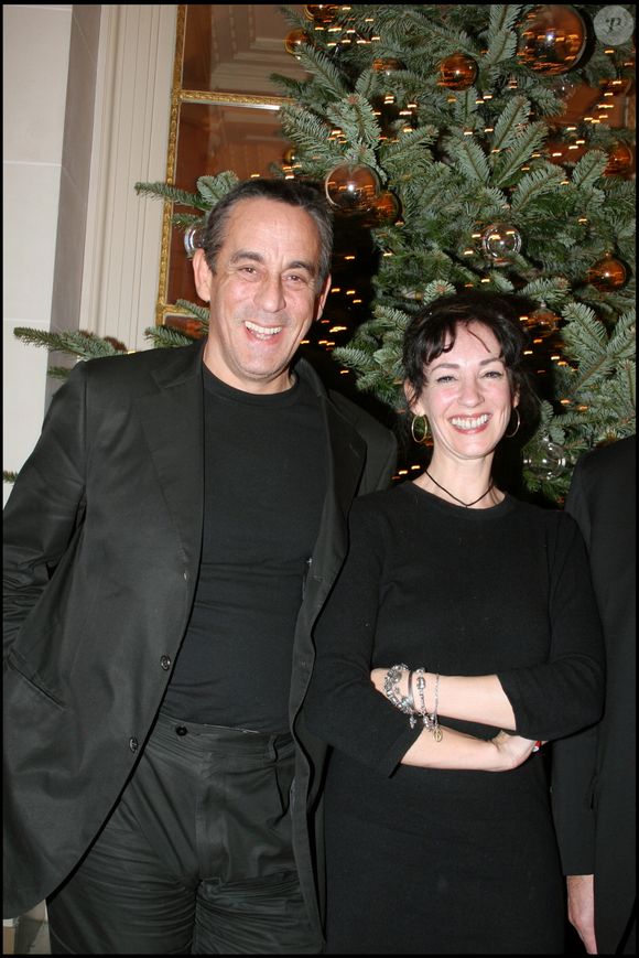 Béatrice Loustalan et Thierry Ardisson - soirée pour le lancement du premier CD Rue du Faubourg Saint-Honoré à l'hôtel Bristol. 2006 BALDINI / BESTIMAGE