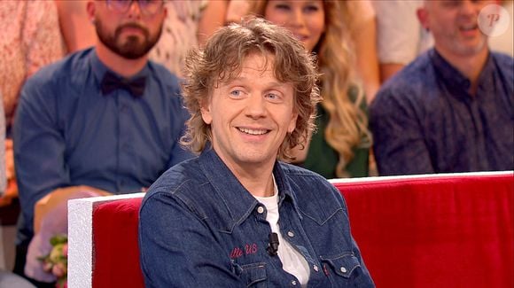 Et aussi Alex Lutz.

Exclusif - Alex Lutz - Enregistrement de l'émission Vivement dimanche au studio Rive gauche, presentée par Michel Drucker le 13 ami 2025. Diffusion sur France 3 le 18/05/2025. © Guillaume Gaffiot/Bestimage