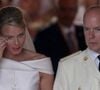 Charlène de Monaco a été très touchée par cette annonce. 

Albert de Monaco et son épouse lors de la cérémonie religieuse de leur mariage. © Agence / Bestimage