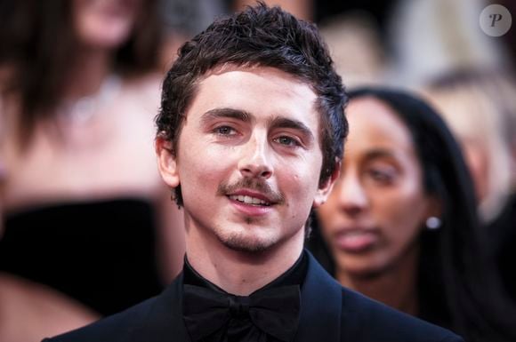 L’acteur a récemment attiré l’attention avec une montre de la marque lors de ses apparitions publiques.

Timothee Chalamet - Photocall des "EE BAFTA 2006 (British Academy Film Awards)" au Royal Festival Hall de Waterloo à Londres, le 22 février 2026. © Action Press / Bestimage