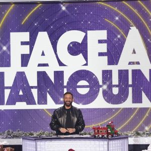 Exclusif - Cyril Hanouna sur le plateau de l’enregistrement de l’émission « Face à Hanouna » (dernière) présentée par C.Hanouna et diffusée sur C8 le 1er décembre 2024, à Paris, France, le 28 novembre 2024. © Jack Tribeca / Bestimage
