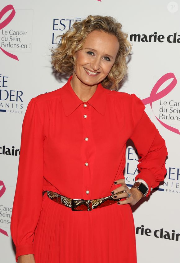 Caroline Roux lors de la soirée de lancement de la 25ème édition "Octobre rose" sur la péniche Pavillon Seine à Paris, France, le 1er octobre 2018. L'association Le Cancer du Sein, Parlons-en! lance la 25 édition d'Octobre Rose en France. © Denis Guignebourg/Bestimage