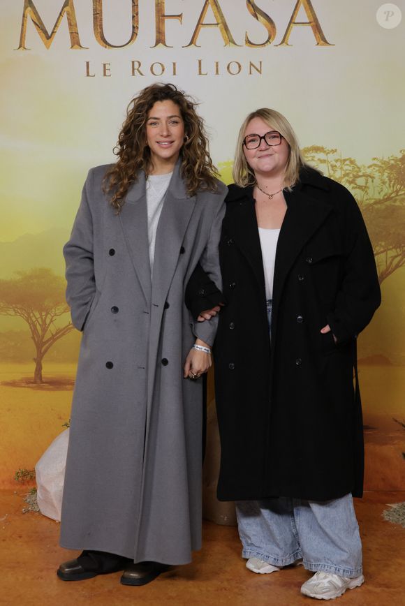 Manon Azem et Lola Dubini - Première du film Disney "Mufasa, Le Roi lion" au cinéma Pathé Palace à Paris le 12 décembre 2024. © Coadic Guirec/Bestimage