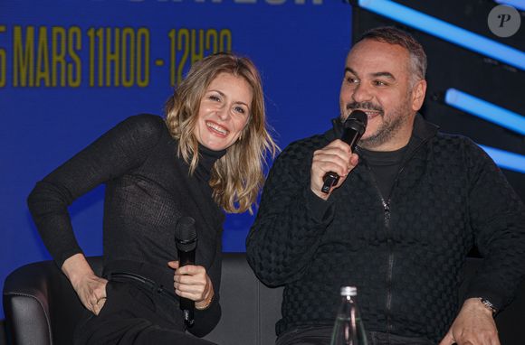 François-Xavier Demaison et Jeanne Bournaud ("Le négociateur" / TF1) participent à la séance "Fan Club" du festival Séries Mania à Lille, le 25 mars 2025. A cette occasion, les deux acteurs ont échangé à propos de la série avant de signer des autographes. 
© Stéphane Vansteenkiste / Bestimage