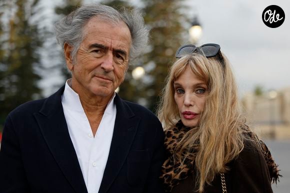 Bernard-Henry Lévy et sa femme Arielle Dombasle - Les personnalités accompagnant le président de la République Emmanuel Macron lors de sa visite d'Etat de trois jours au Maroc, le 28 octobre 2024. © Ludovic Marin / Pool / Bestimage