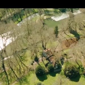 Le domaine de Jarnac.

Tony Parker visite le château de Jarnac dans l'émission "L'Agence" sur TMC, décembre 2024.
