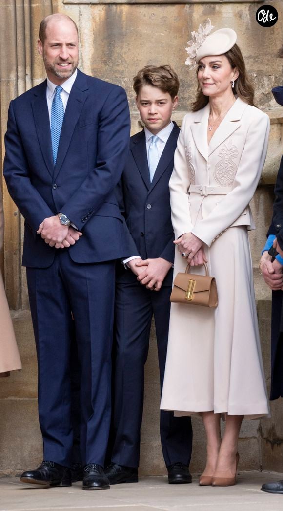 Le prince William, prince de Galles, et Catherine (Kate) Middleton, princesse de Galles, avec leur fils, le prince George de Galles - Les membres de la famille royale britannique assistent à l'office de Pâques à la chapelle Saint-Georges du château de Windsor, Royaume Uni, le 5 avril 2026. © GoffPhotos/Bestimage