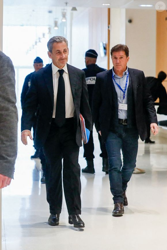 L'ancien président français Nicolas Sarkozy - N.Sarkozy et 11 autres prévenus arrivent au tribunal de Paris pour leur procès pour des accusations de financement illégal de la campagne présidentielle victorieuse de 2007 par le dictateur M.Kadhafi, le 20 janvier 2025. © Christophe Clovis/Bestimage