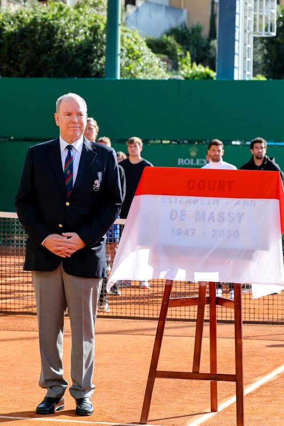 Il a assisté à celles du docteur Pastor, mort le 3 avril dernier à l'âge de 93 ans
Le prince Albert II de Monaco lors de l'inauguration du Court Baronne Elizabeth-Ann de Massy, le premier jour de la 118ème édition du Rolex Monte-Carlo Masters, au Monte-Carlo Country Club à Roquebrune Cap Martin, France, le 5 avril 2025. Le Court n°2 a été renommé en hommage à la Baronne qui a œuvré avec dévouement pour le développement du tennis en Principauté et à l’international. Il devient ainsi le troisième court principal du tournoi et accueillera quatre matchs par jour du samedi 5 au jeudi 10 avril. Le tournoi se déroule du du 5 au 13 avril 2025. © Claudia Albuquerque/Bestimage