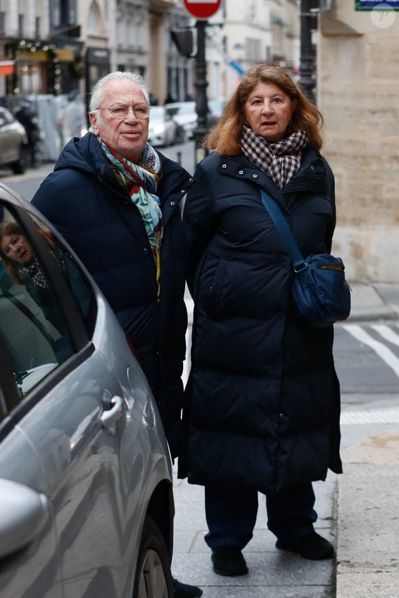 Bernard Murat et sa femme Andrée Zana Murat - Arrivées aux obsèques de Niels Arestrup à l'Église Saint-Roch à Paris. Le 10 décembre 2024
© Christophe Clovis / Bestimage