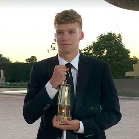 Leon Marchand - Jardin Tuileries devant la vasque - Cérémonie de Clôture des Jeux Olympiques de Paris (JO 2024) le 11 août 2024.

© Capture TV France 2 via Bestimage