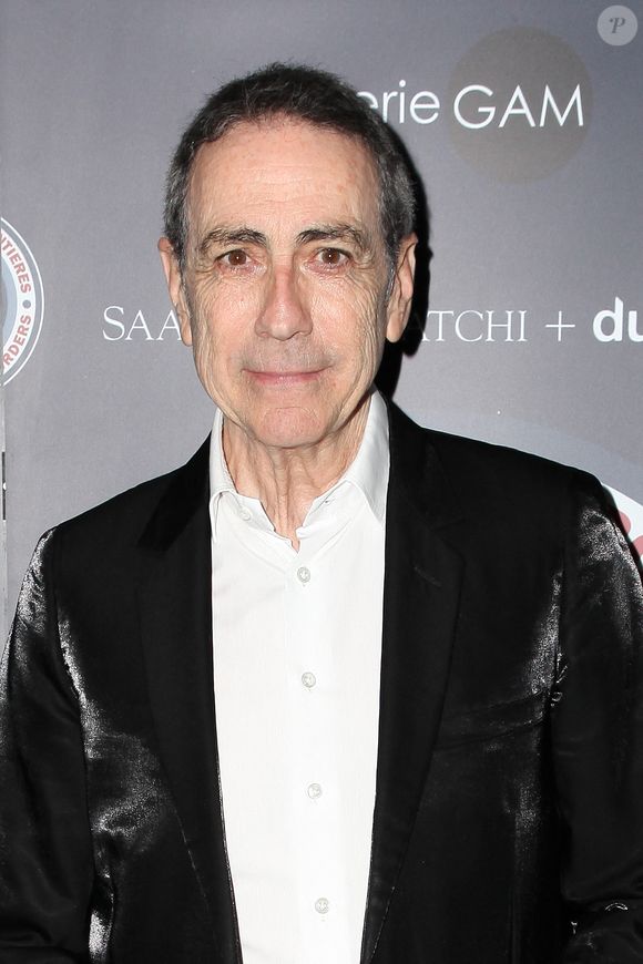 Alain Chamfort lors du gala au profit de Sauveteurs Sans Frontières qui s'est tenu à la salle Wagram à Paris, France, le 31 mars 2014. Photo by Audrey Poree/ABACAPRESS.COM