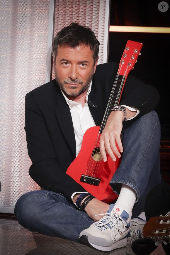 Exclusif - Bernard Montiel - Plateau de la dernière émission "TPMP" présentée par C.Hanouna à Paris  le 26 mars 2025. Cyril Hanouna va désormais entamer une diète cathodique avant d'arriver chez M6 et reste en attendant sur Europe 1. © Jack Tribeca / Bestimage