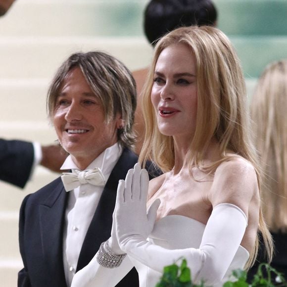 Tous leurs biens et actifs ayant toujours été séparés, leur patrimoine estimé à 50 millions de dollars n’a pas nécessité de batailles judiciaires.

Nicole Kidman et Keith Urban au Met Gala 2024, à New York. Backgrid USA / Bestimage